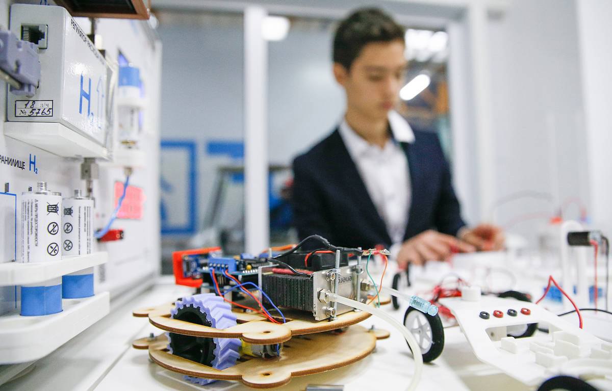 В Железноводске открылась первая в регионе школа преподавателей робототехники