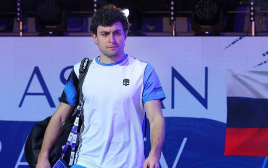 Теннисист из Северной Осетии Аслан Карацев не вышел в финал турнира в Мадриде