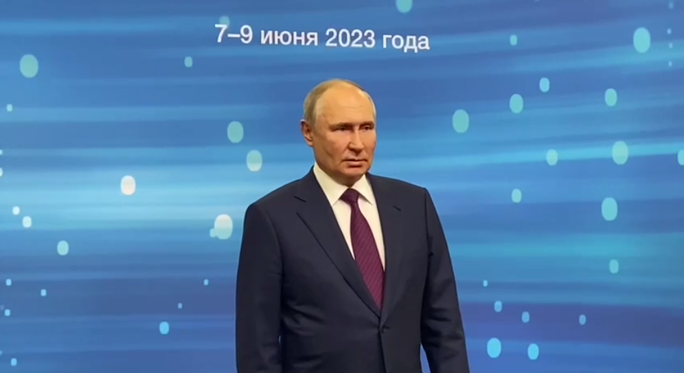 Путин заявил о начале контрнаступления Украины