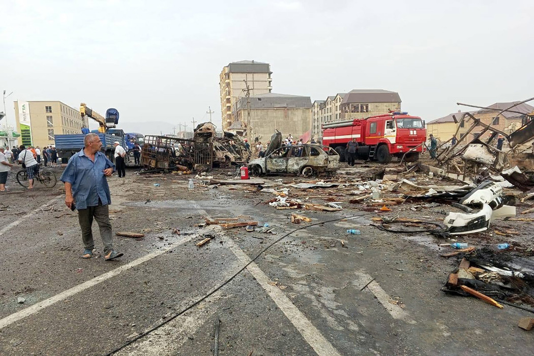 Число погибших при взрыве у АЗС в Махачкале возросло до 37