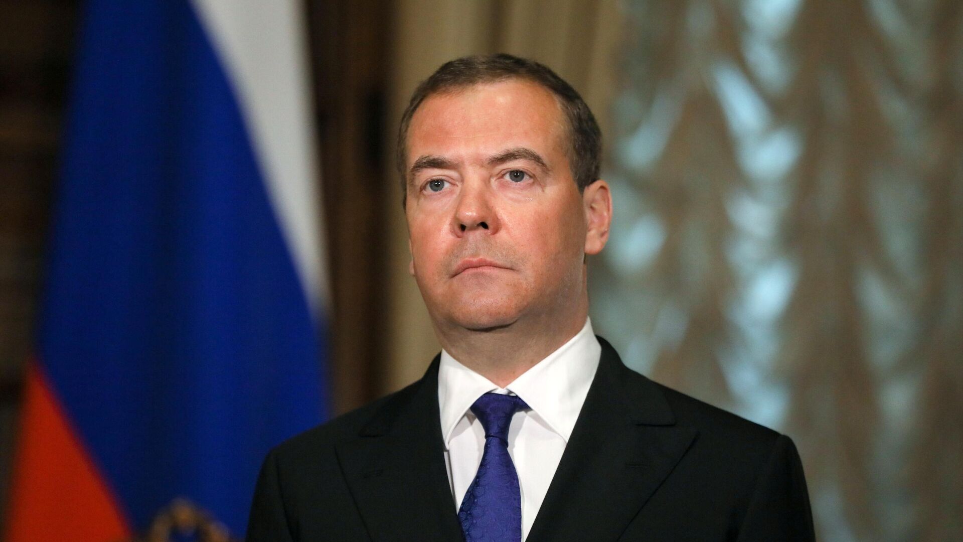 Дмитрий Медведев заявил о начале третьей мировой войны за попытку забрать Крым у России