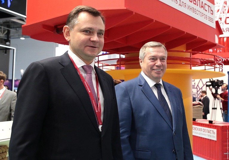 Кресло губернатора Ростовской области начинает раскачиваться