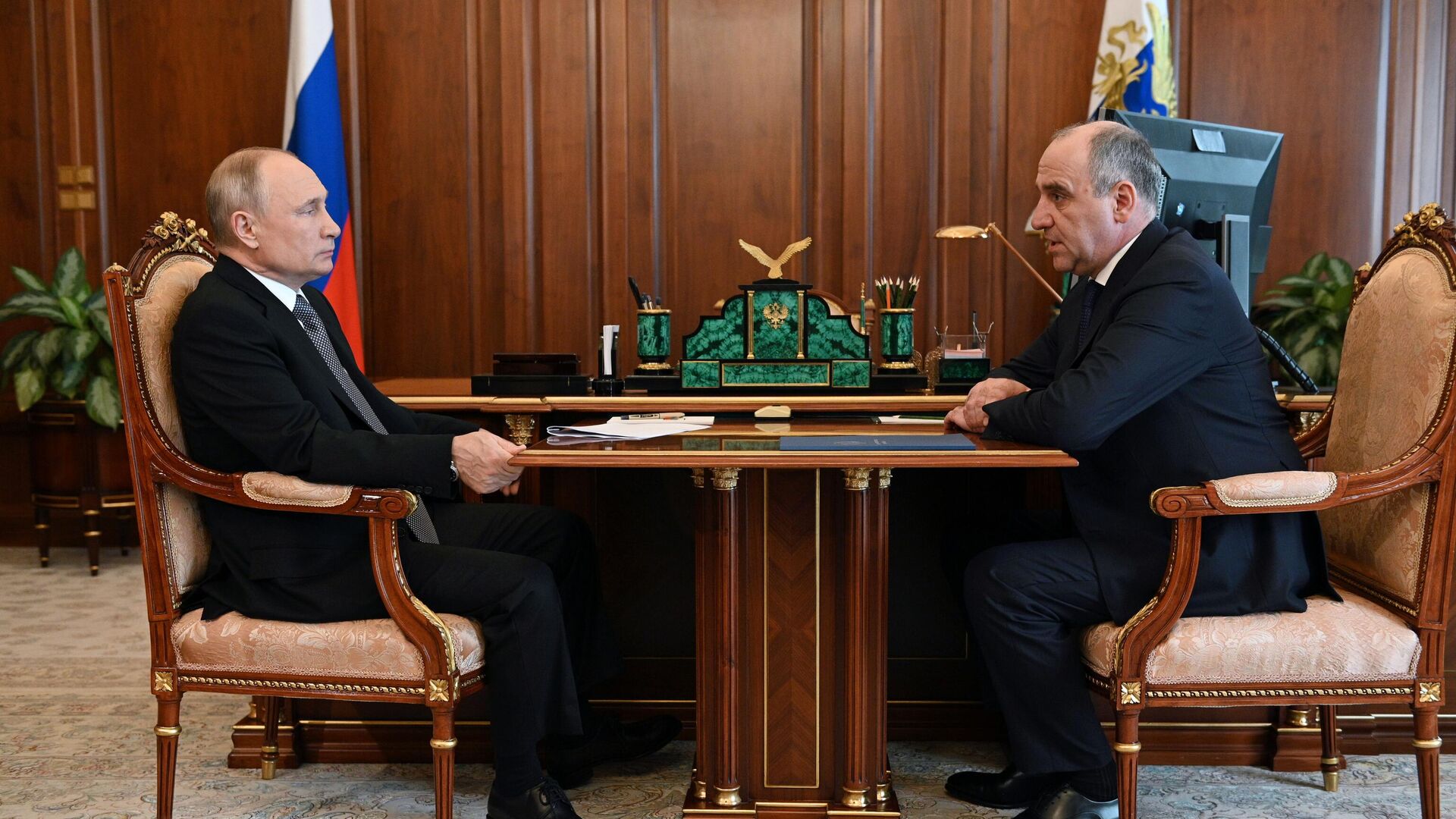 Владимир Путин проведет встречу с Рашидом Темрезовым