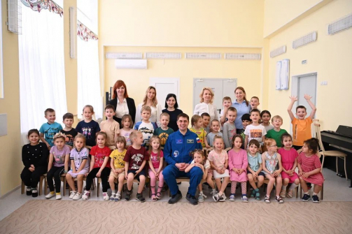 Лётчик-космонавт, Герой РФ Андрей Федяев посетил детсад «Космос»