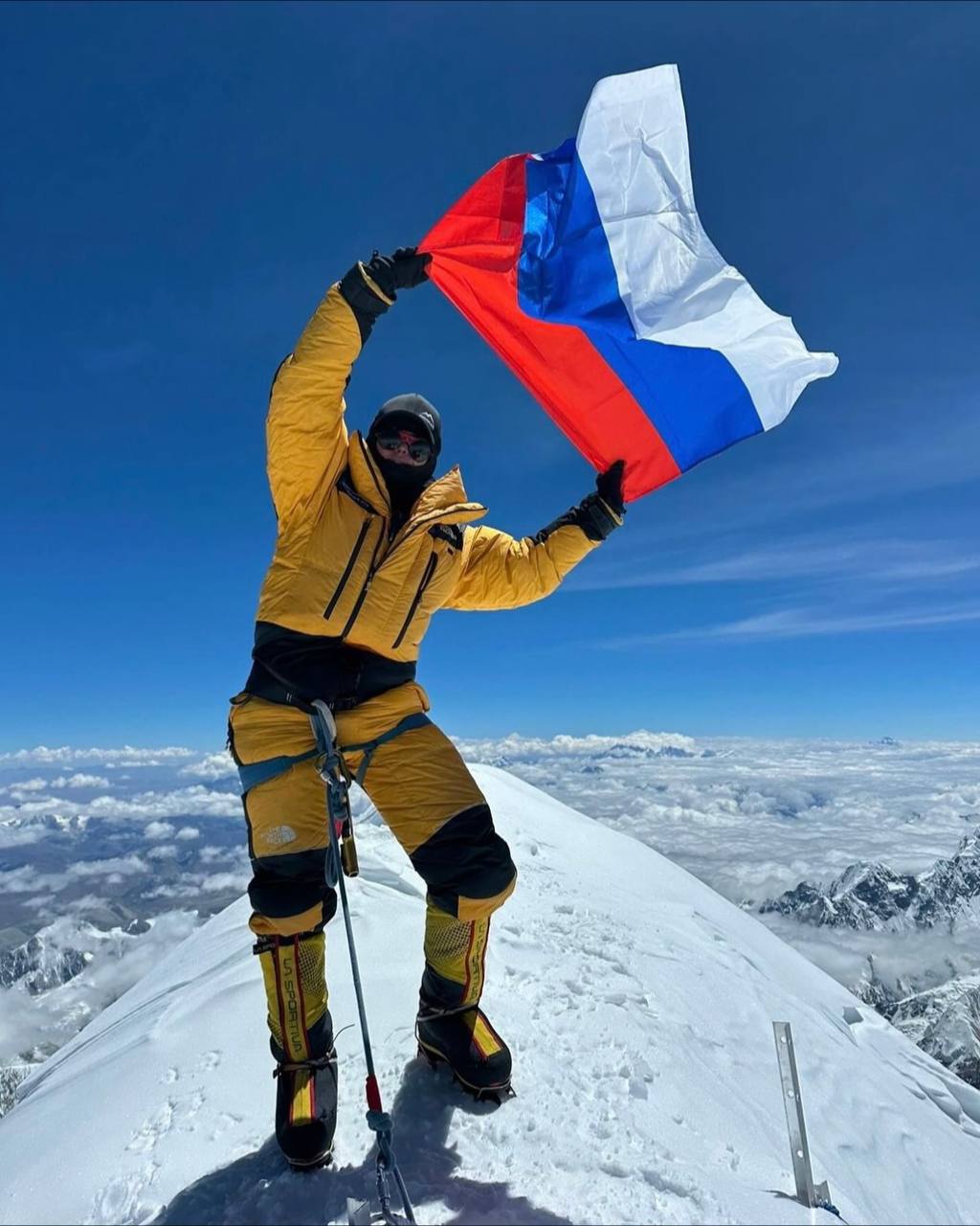 Уроженка Кабардино-Балкарии Алина Пекова стала первой россиянкой, покорившей вершину Канченджанги