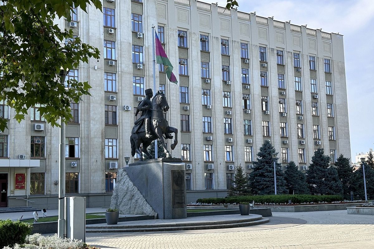 Губернатор Краснодарского края Вениамин Кондратьев сообщил, что регион активно поддерживает Курскую область, которая пострадала от атак ВСУ