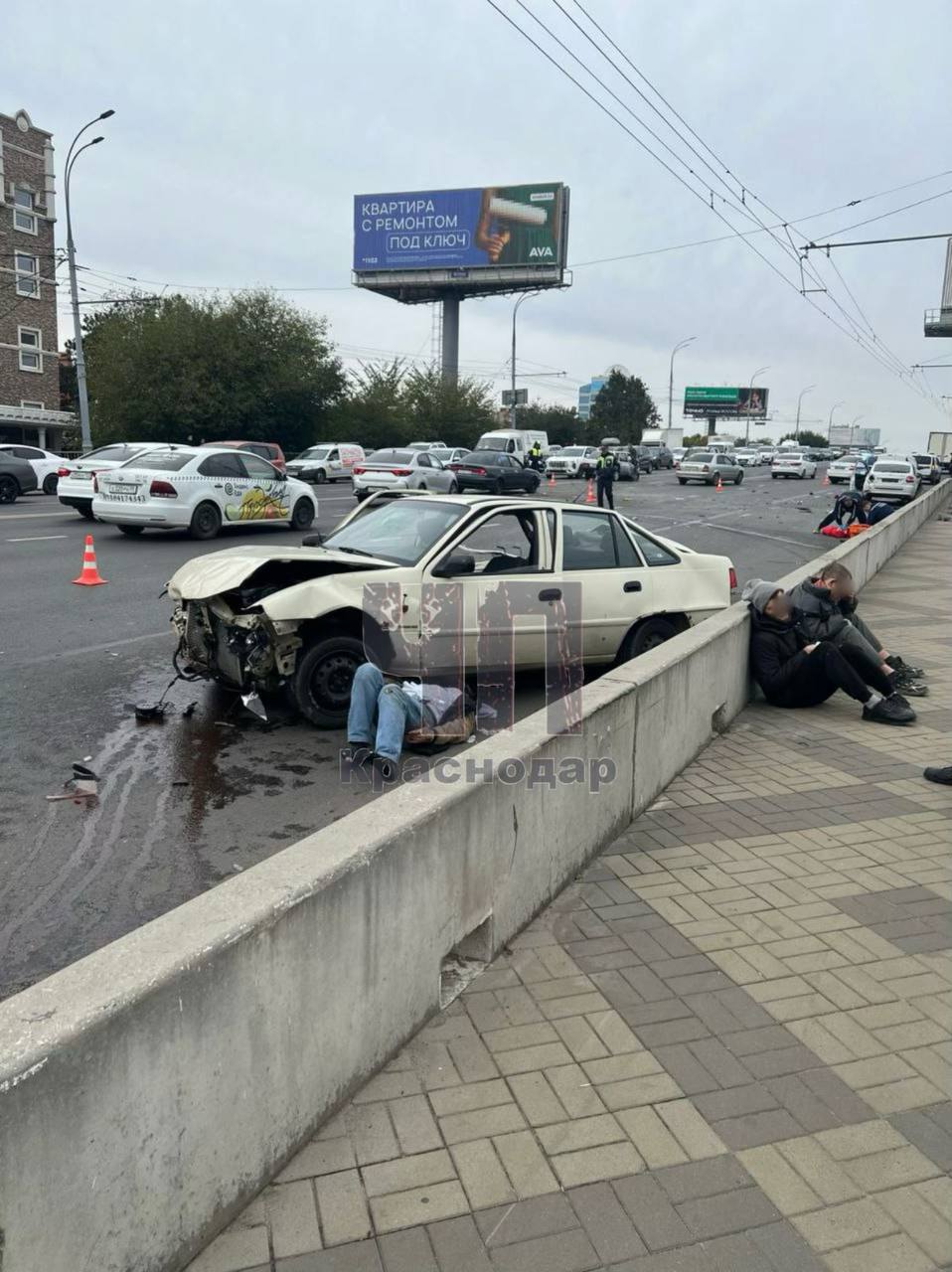 Страшная авария произошла на Северных мостах в Краснодаре