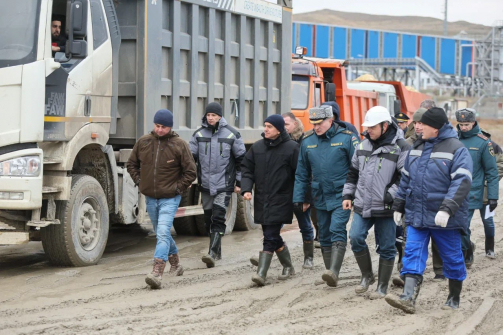 Александр Куренков и Вениамин Кондратьев проинспектировали ход работ по ликвидации ЧС в Темрюкском районе