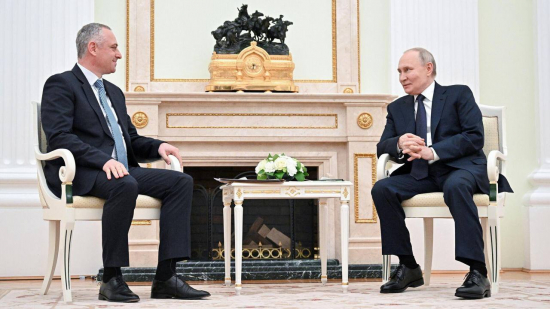 Бадра Гунба встретится с Владимиром Путиным в Москве