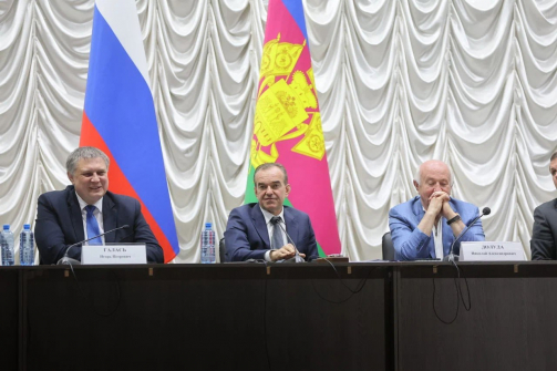 Вениамин Кондратьев поручил разработать программу социально-экономического развития Ейского района