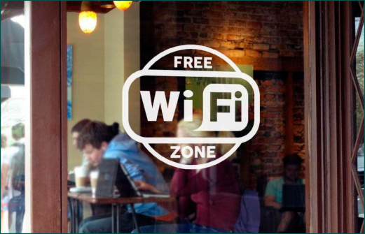 Власти российских регионов расширяют зону действия Wi-Fi в связи с ограничениями мобильного интернета