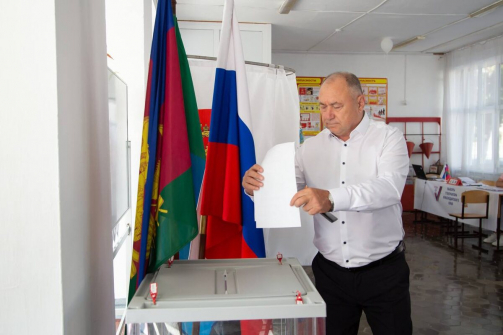 Депутат Госдумы Иван Демченко принял участие в выборах на Кубани