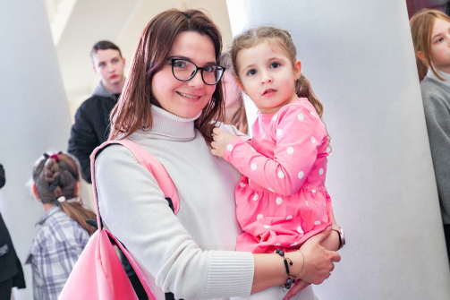 В летний лагерь, на экскурсию и в школу: как ОТЭКО заботится о детях своих сотрудников