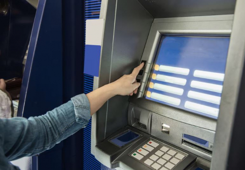 Александр Новак: операции по снятию наличных в СКФО превышают среднероссийские показатели в 1,5 раза