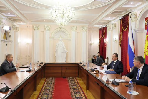 Губернатор Краснодарского края обсудил с главой налоговой службы поддержку бизнеса