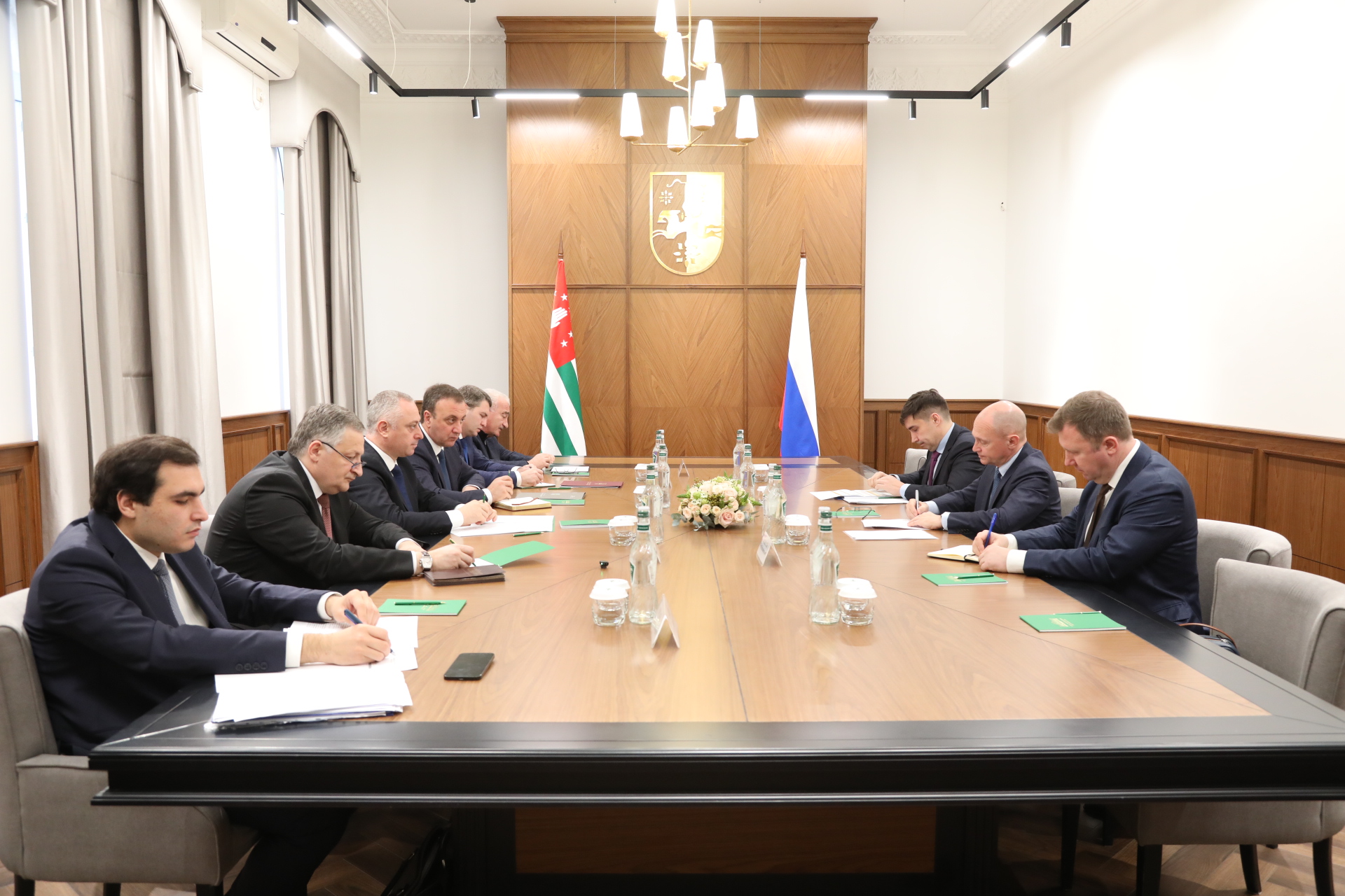 В Абхазии обсудили модернизацию энергосистемы