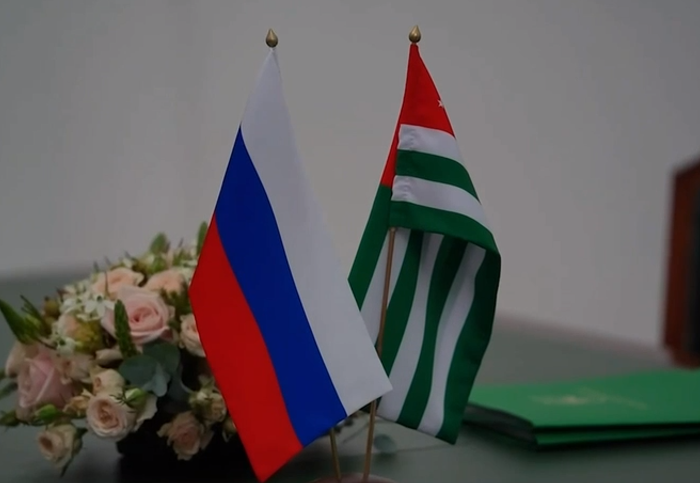 Состоялась встреча Президента Абхазии Бадры Гунба и Сергея Кириенко