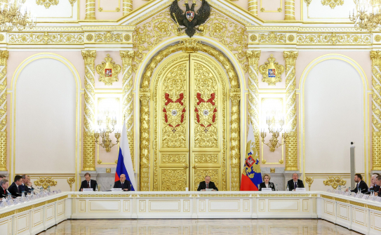 Правительство отчиталось о выполнении национальных целей в сфере поддержки семьи, здравоохранения и образования