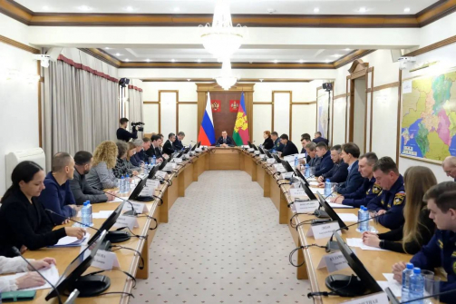 Губернатор Краснодарского края обсудил восстановление побережья в годовщину экологической аварии в Керченском проливе