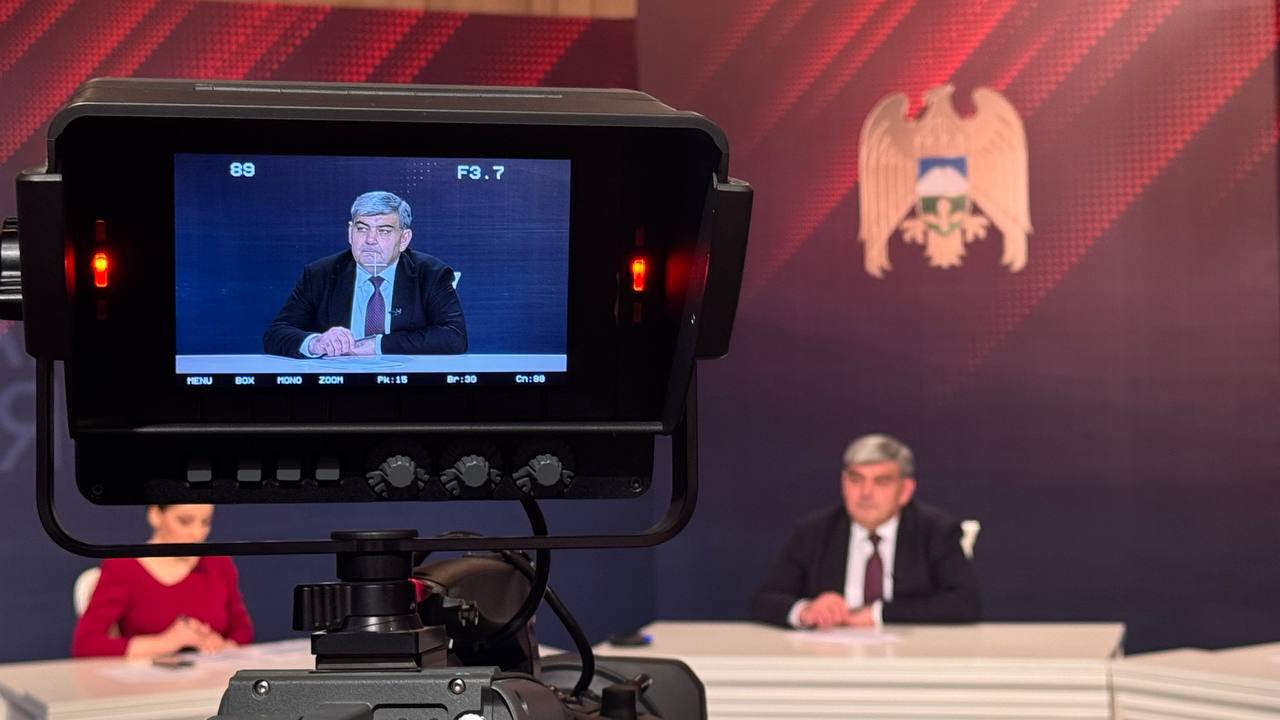Казбек Коков ответил на вопросы жителей на «Прямой линии»