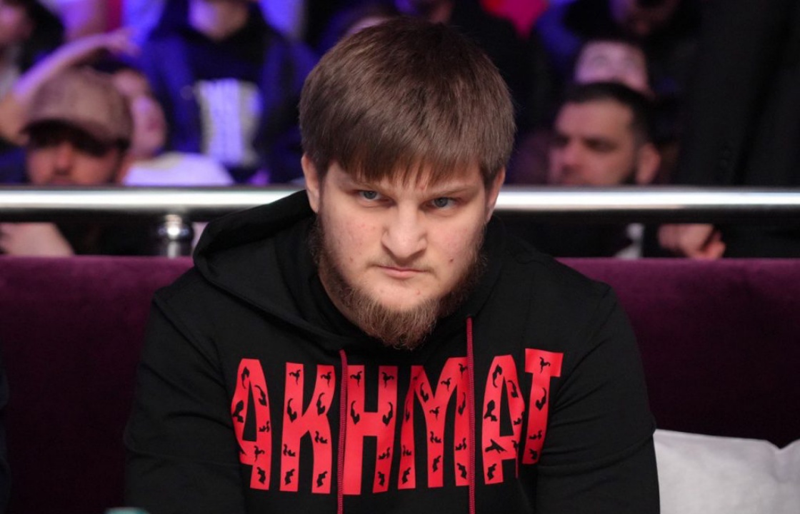 Сын Кадырова передал полмиллиона чеченскому спортсмену для решения личных трудностей