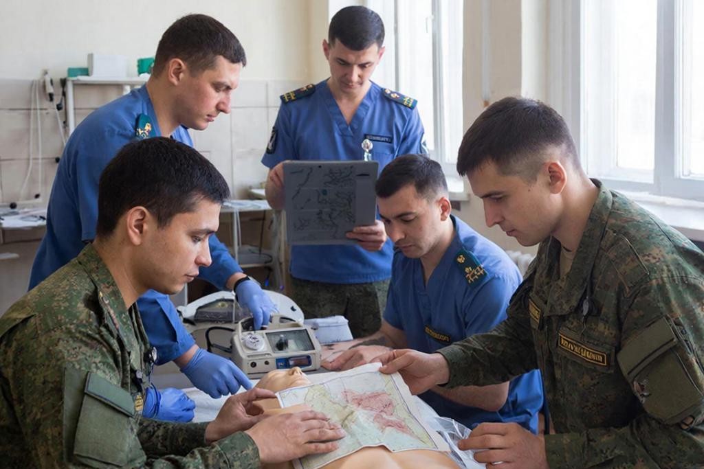 СКФУ по заказу Минобороны России приступил к формированию резерва военных медиков для наземных войск