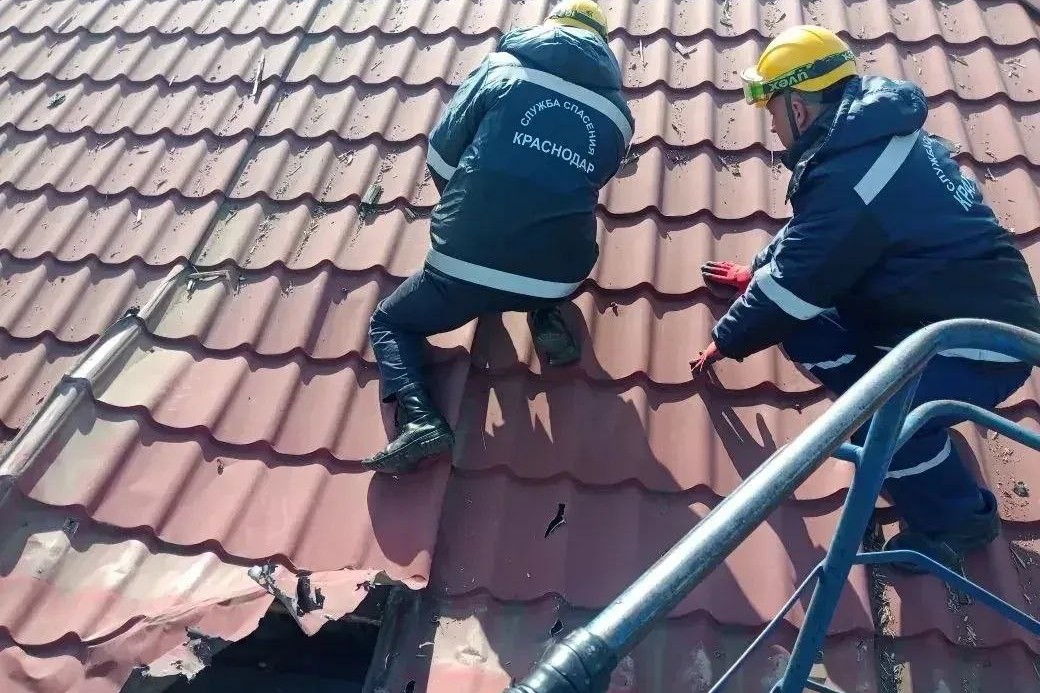 Краснодарский край отразил массовую атаку БПЛА: сбито 138 дронов, в Краснодаре повреждены многоквартирные дома