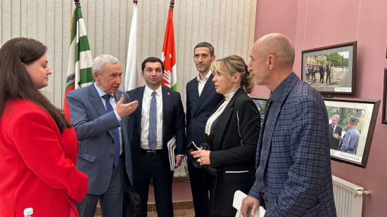 Делегация «Единой России» прибыла в Абхазию для обсуждения стратегического партнерства