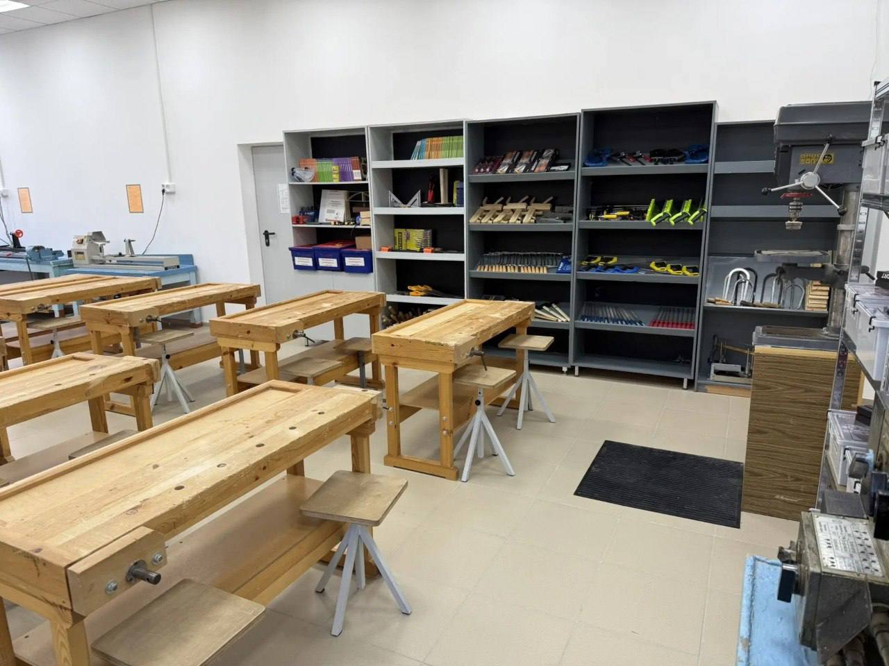 В Славянском районе обновляют детские сады и школы