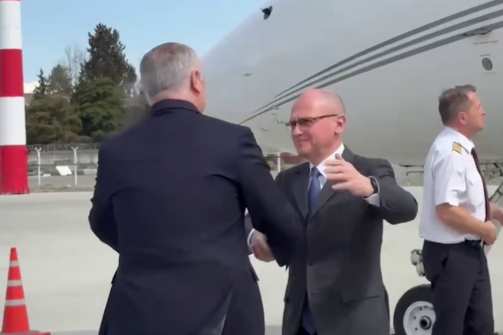 Сергей Кириенко и президент Абхазии посетили аэропорт Сухума