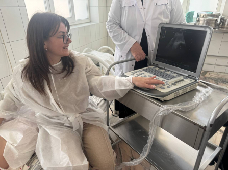 Абхазская Республиканская больница получила УЗИ-аппарат из Кабардино-Балкарии