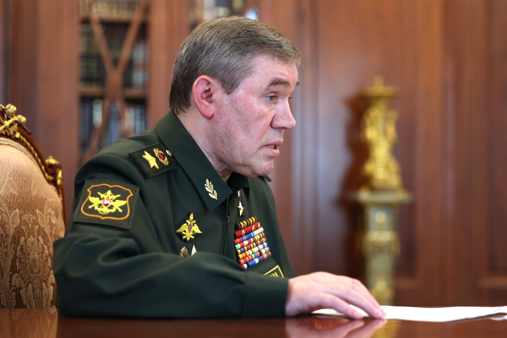 Герасимов: российские войска освободили ЛНР и ведут уличные бои на подступах к Славянску и Краматорску