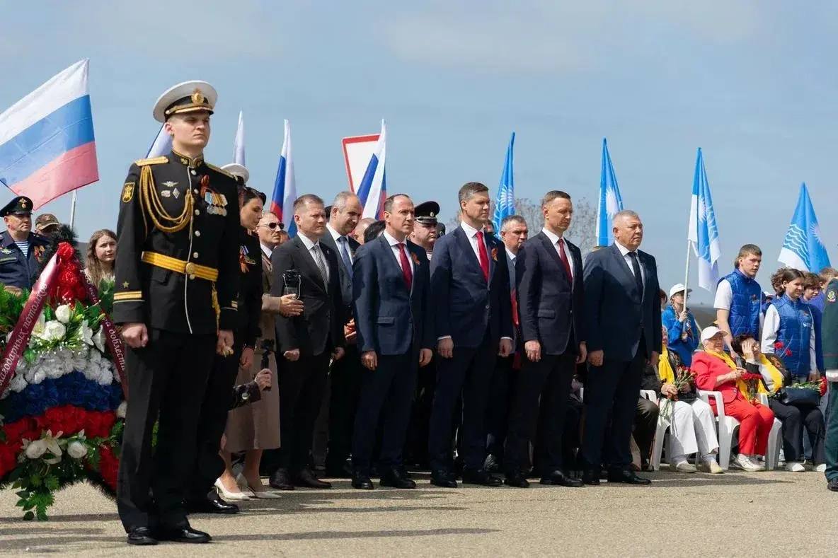 На мемориале «Батарея капитана Зубкова» почтили память защитников Новороссийска