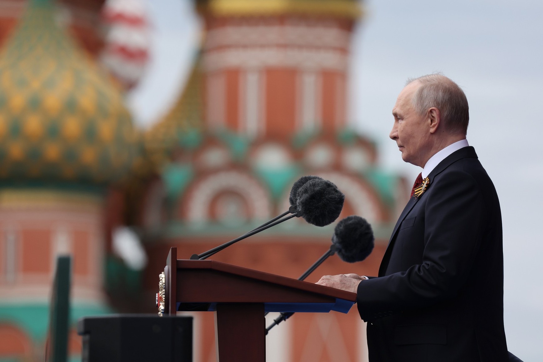 Владимир Путин назвал сохранение правды о войне делом чести