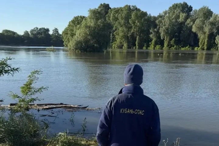 Режим ЧС ввели в Крымском районе Кубани из-за перелива реки Кубань