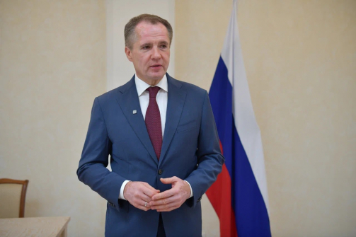 25 человек стали гражданами России в Посольстве РФ в Сухум