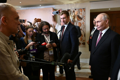 Путин связал политические изменения в Европе с ошибками западных элит