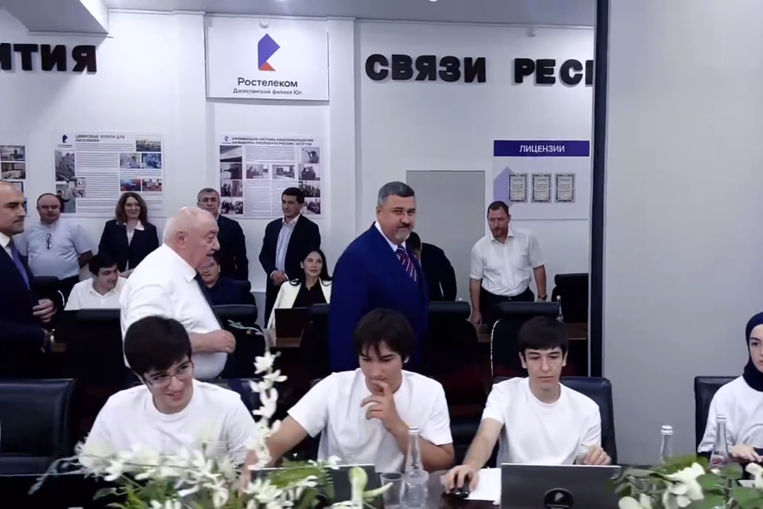 Щукин посетил Центр общественного наблюдения за выборами в Махачкале